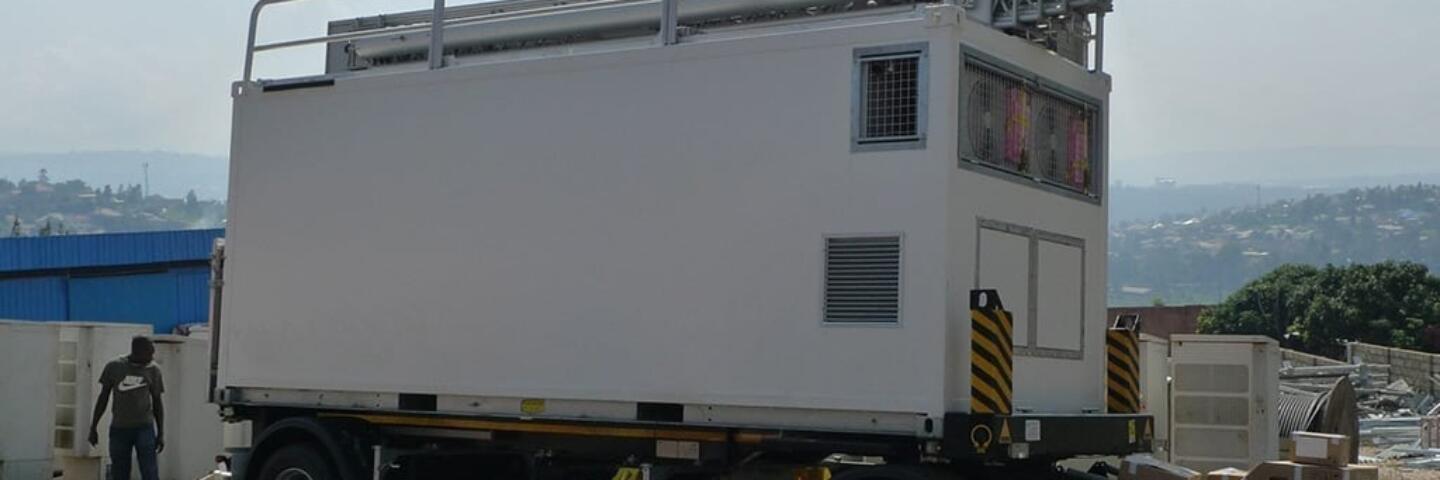 mast-shelter-vagn